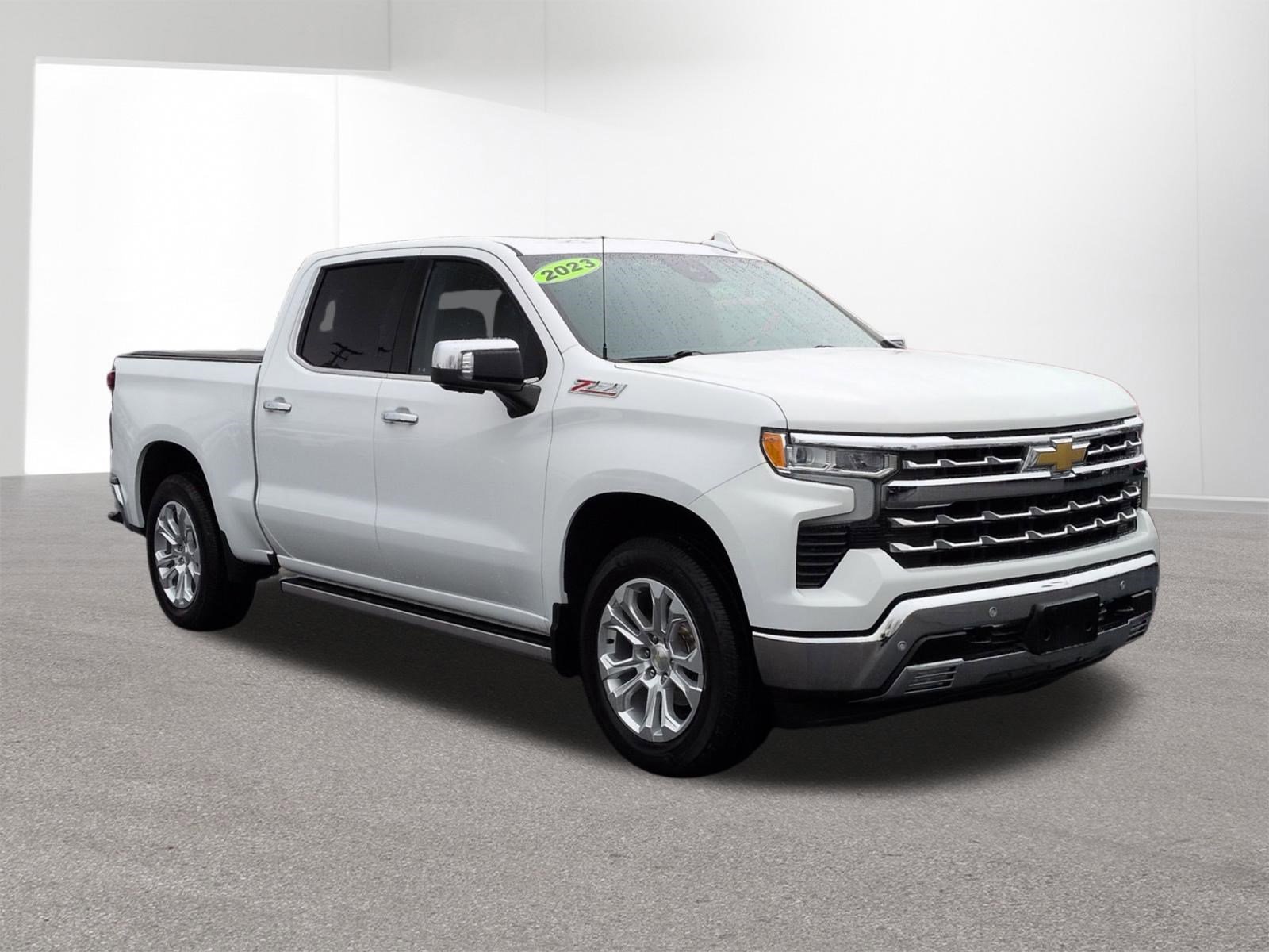 Used 2023 Chevrolet Silverado 1500 LTZ w/ LTZ Premium Package AWD/4WD image 3