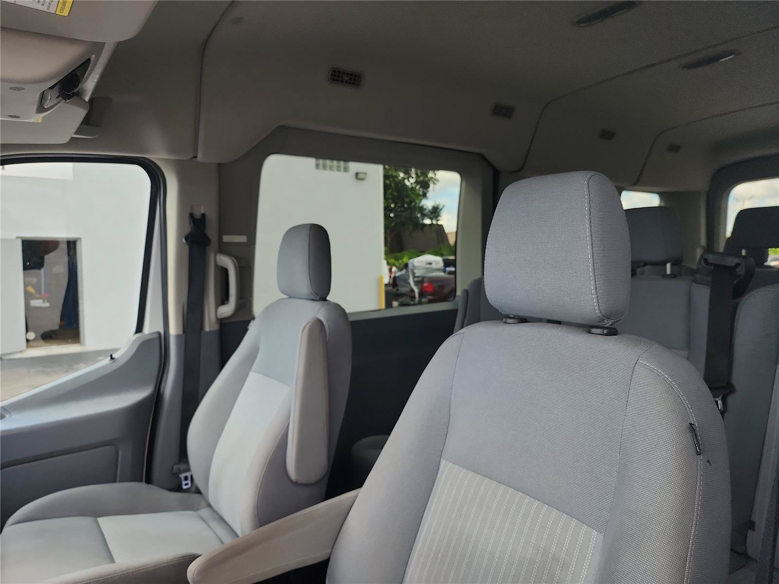 Used 2015 Ford Transit 350 XLT RWD image 13