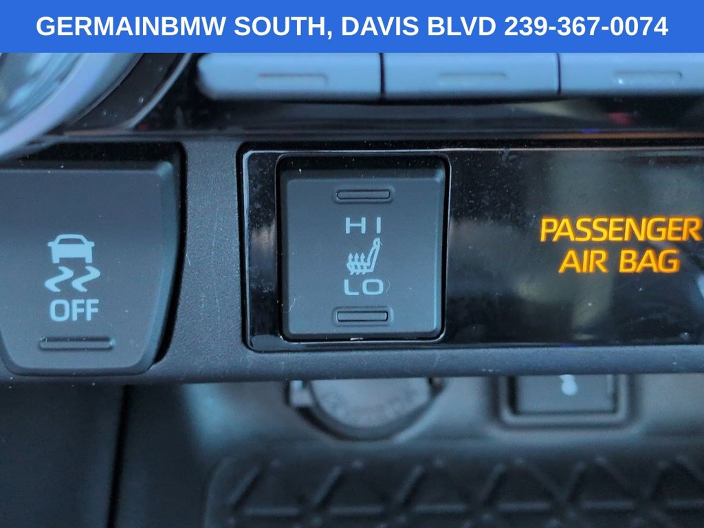 Used 2021 Toyota RAV4 XLE Premium FWD image 25
