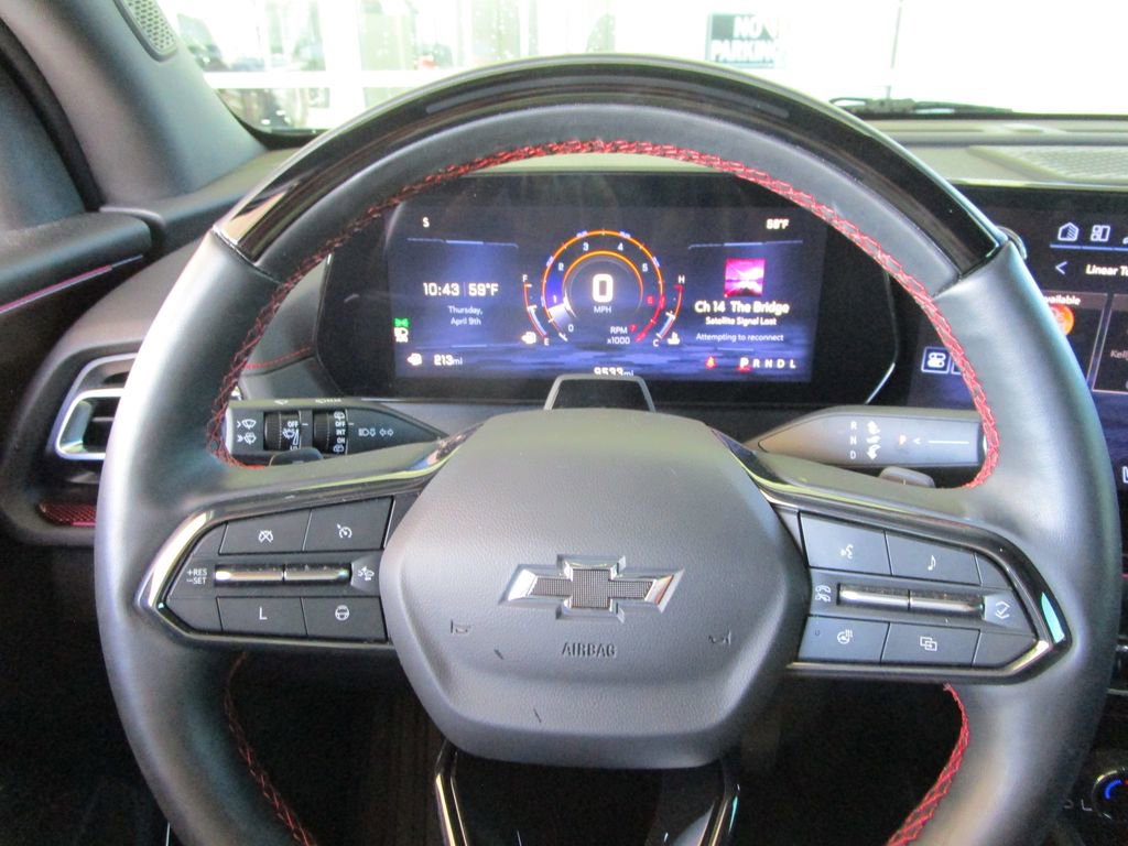 Used 2024 Chevrolet Traverse RS image 27