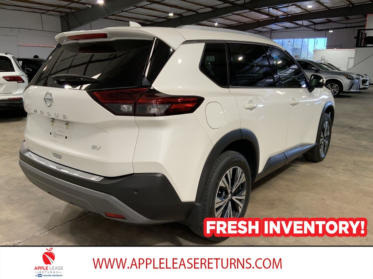 Used 2021 Nissan Rogue SV w/ Premium Package FWD image 4
