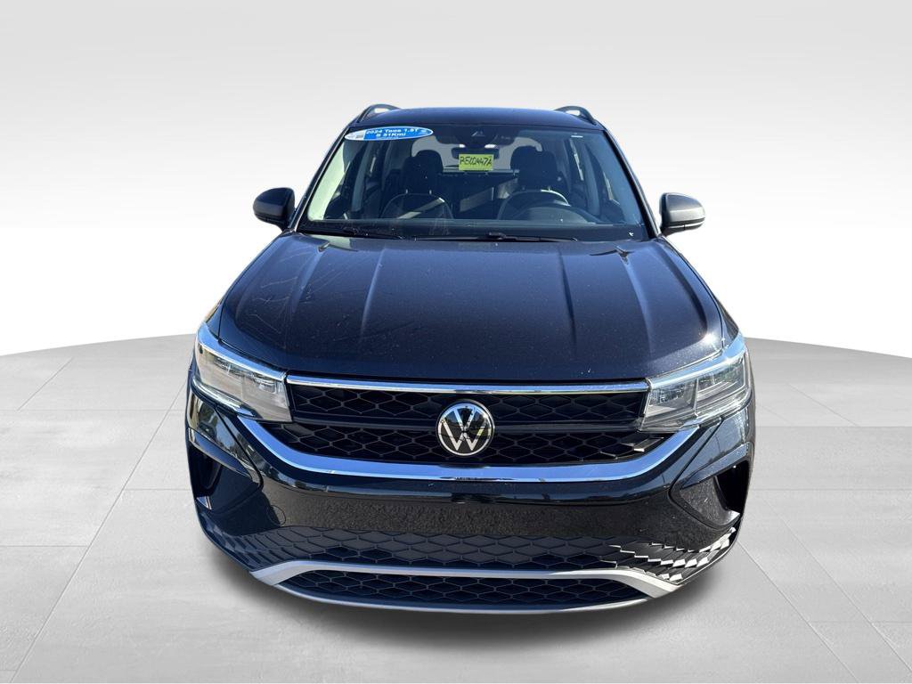Used 2024 Volkswagen Taos S FWD image 3