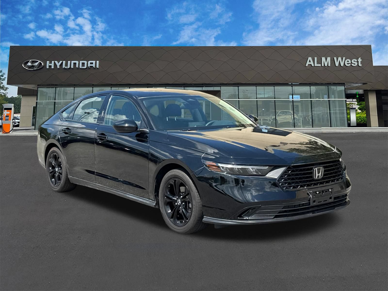 Used 2025 Honda Accord SE image 3