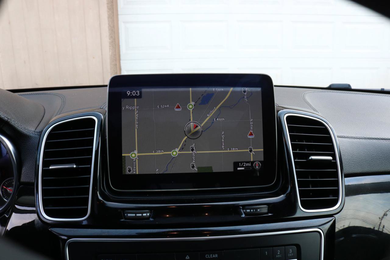 Used 2018 Mercedes-Benz GLS 550 4MATIC image 31