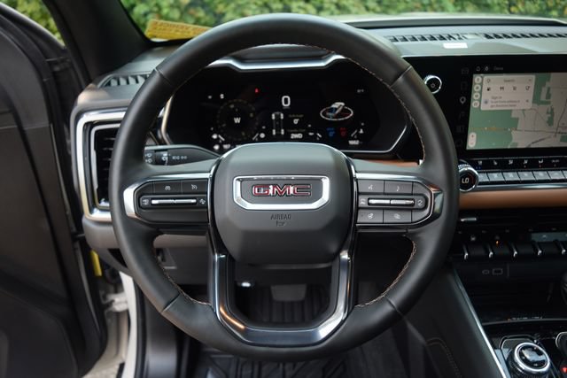 Used 2026 GMC Canyon AT4 w/ Technology Plus Package AWD/4WD image 4