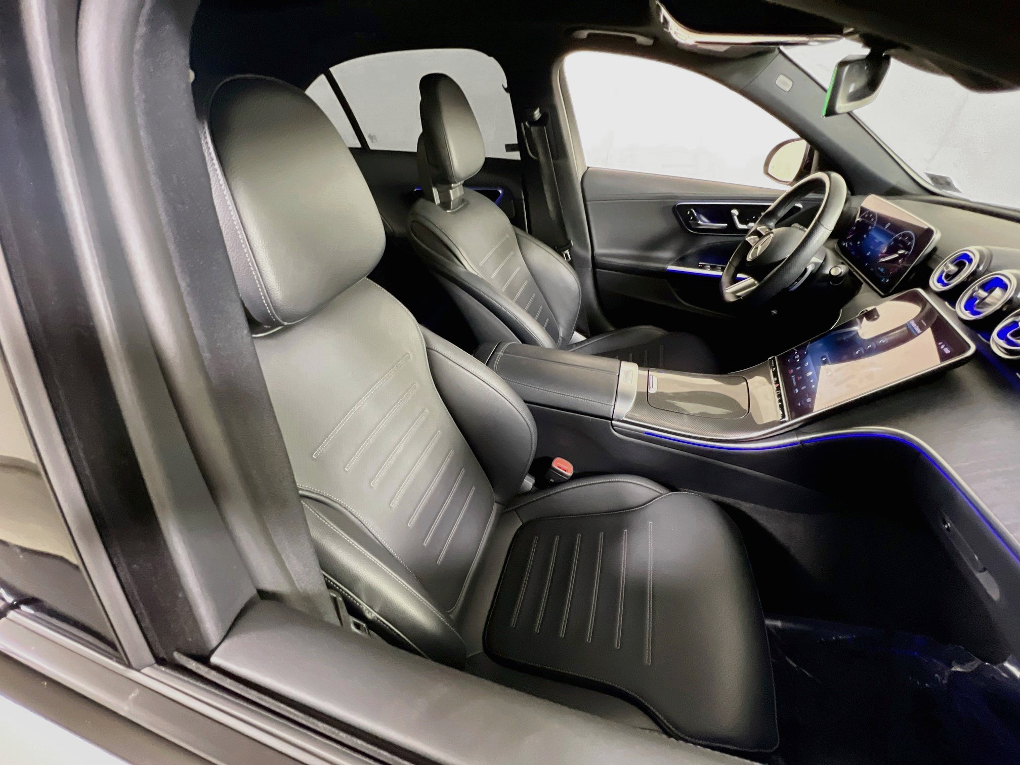 Used 2022 Mercedes-Benz C 300 4MATIC Sedan image 27