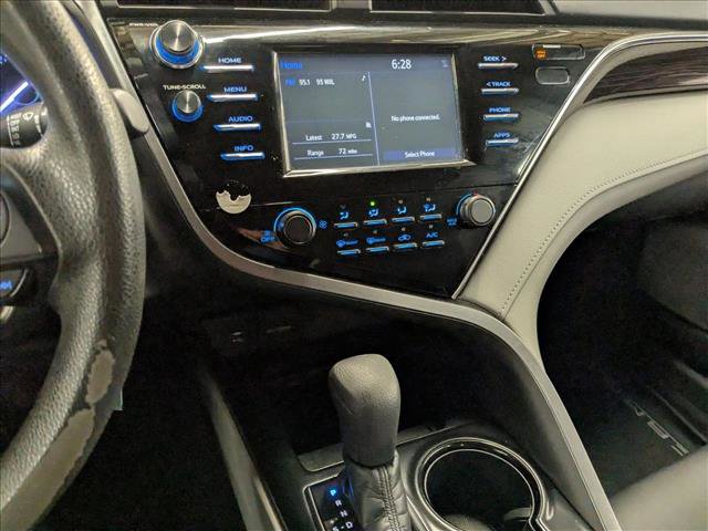 Used 2018 Toyota Camry LE image 14