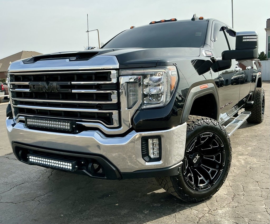 Used 2021 GMC Sierra 2500 SLT image 3