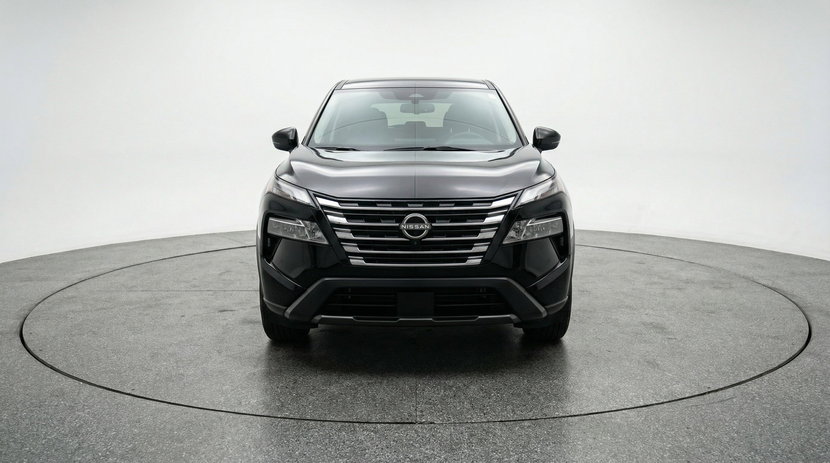 Used 2025 Nissan Rogue SV image 2