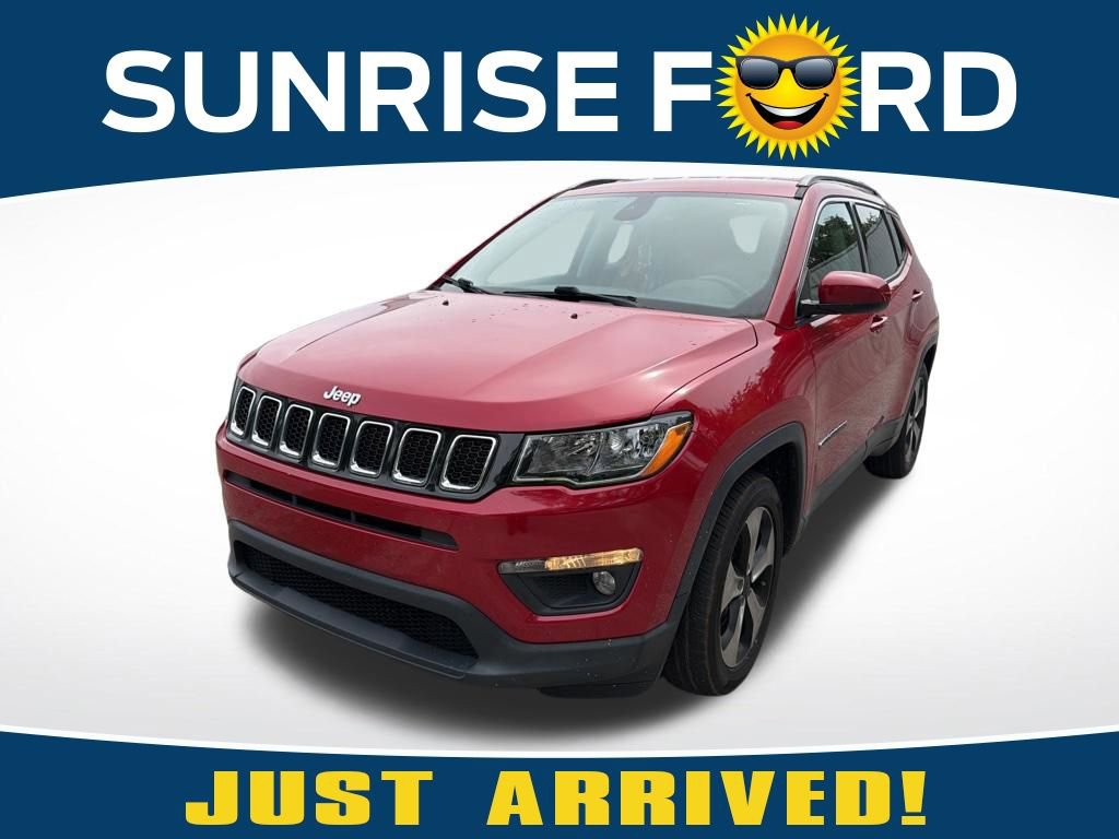 Used 2017 Jeep Compass Latitude w/ Popular Equipment Group FWD image 1