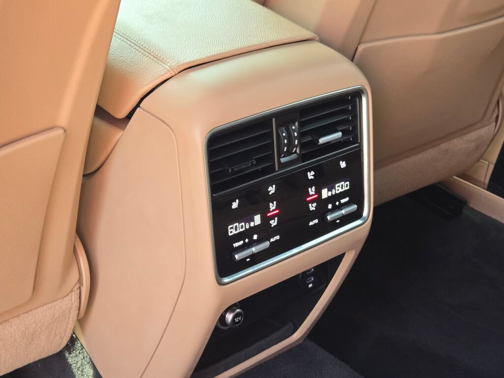 Used 2021 Porsche Cayenne S AWD/4WD image 25