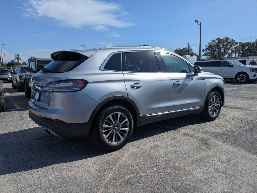 Certified 2021 Lincoln Nautilus FWD w/ Equipment Group 101A image 5