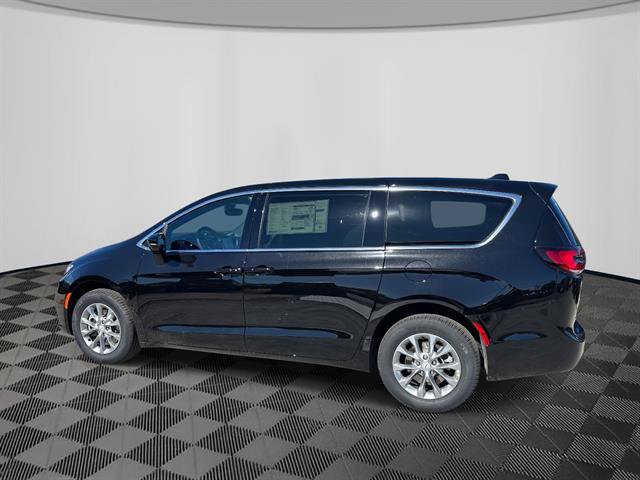 New 2026 Chrysler Pacifica Select image 2