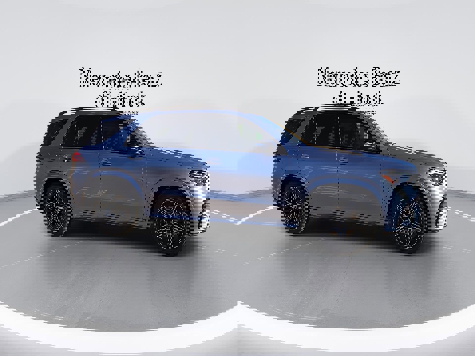 New 2026 Mercedes-Benz GLE 580 4MATIC image 9