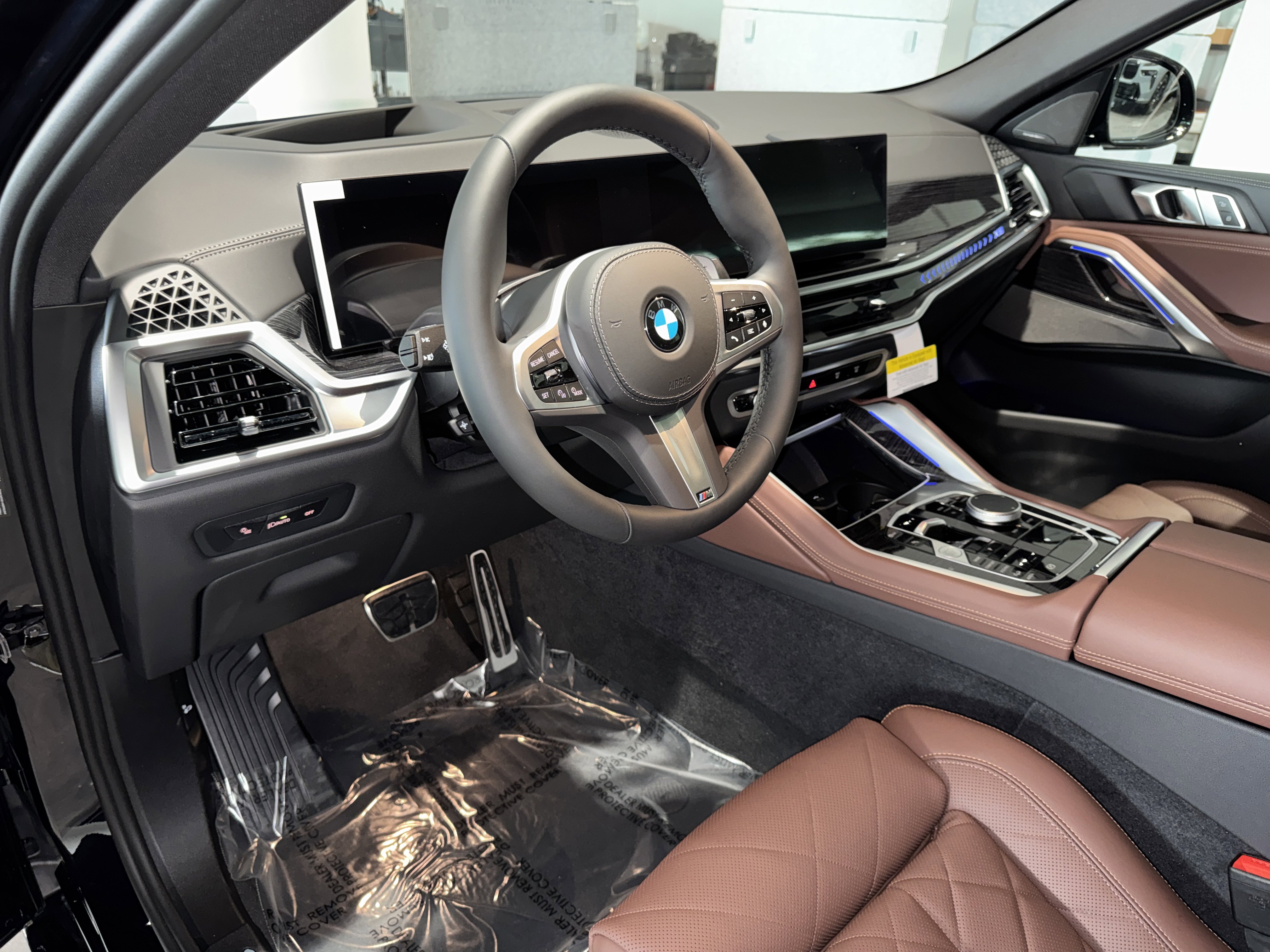 New 2026 BMW X6 xDrive40i w/ Climate Comfort Package image 15