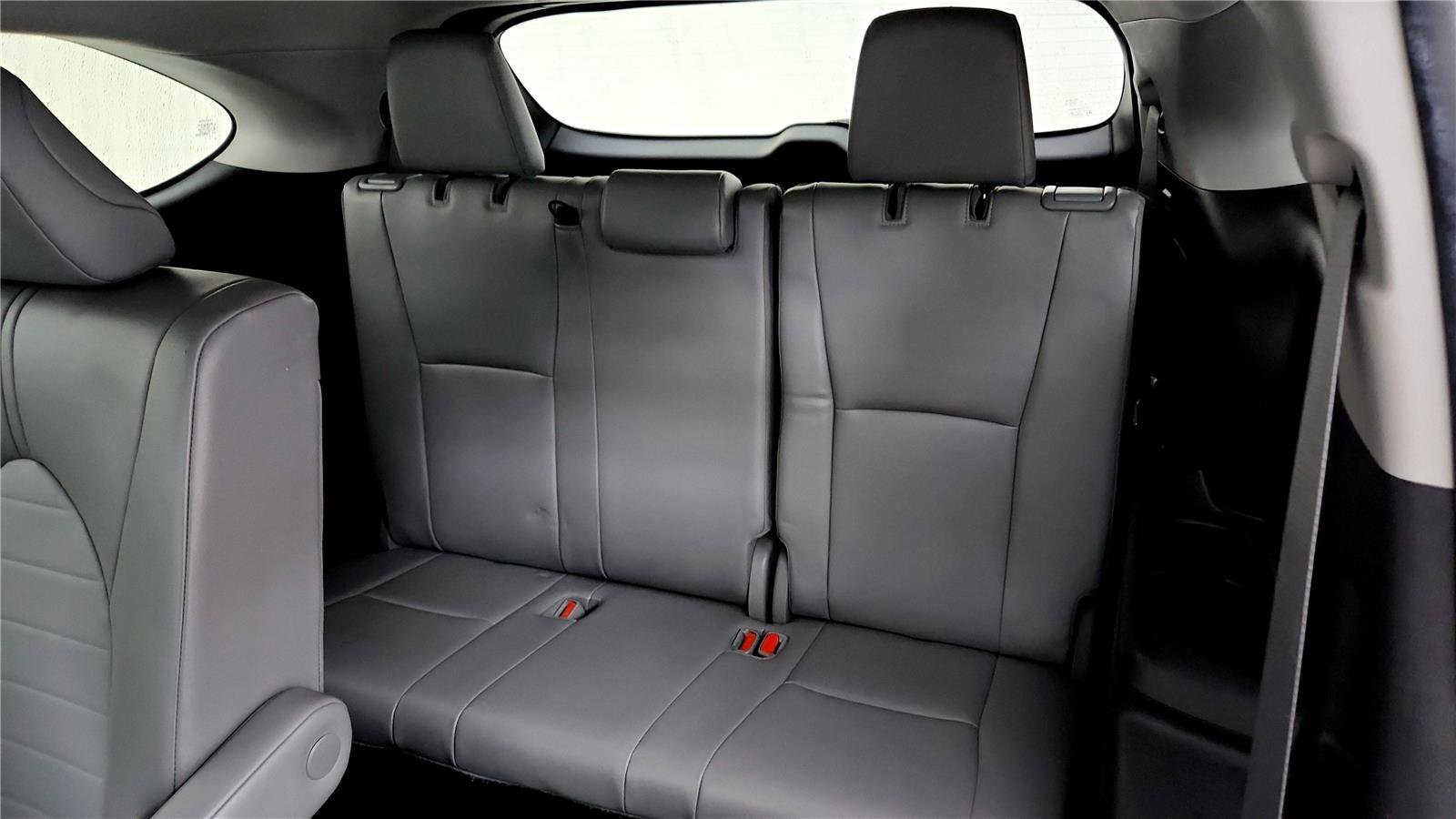 Used 2022 Toyota Highlander XLE image 22