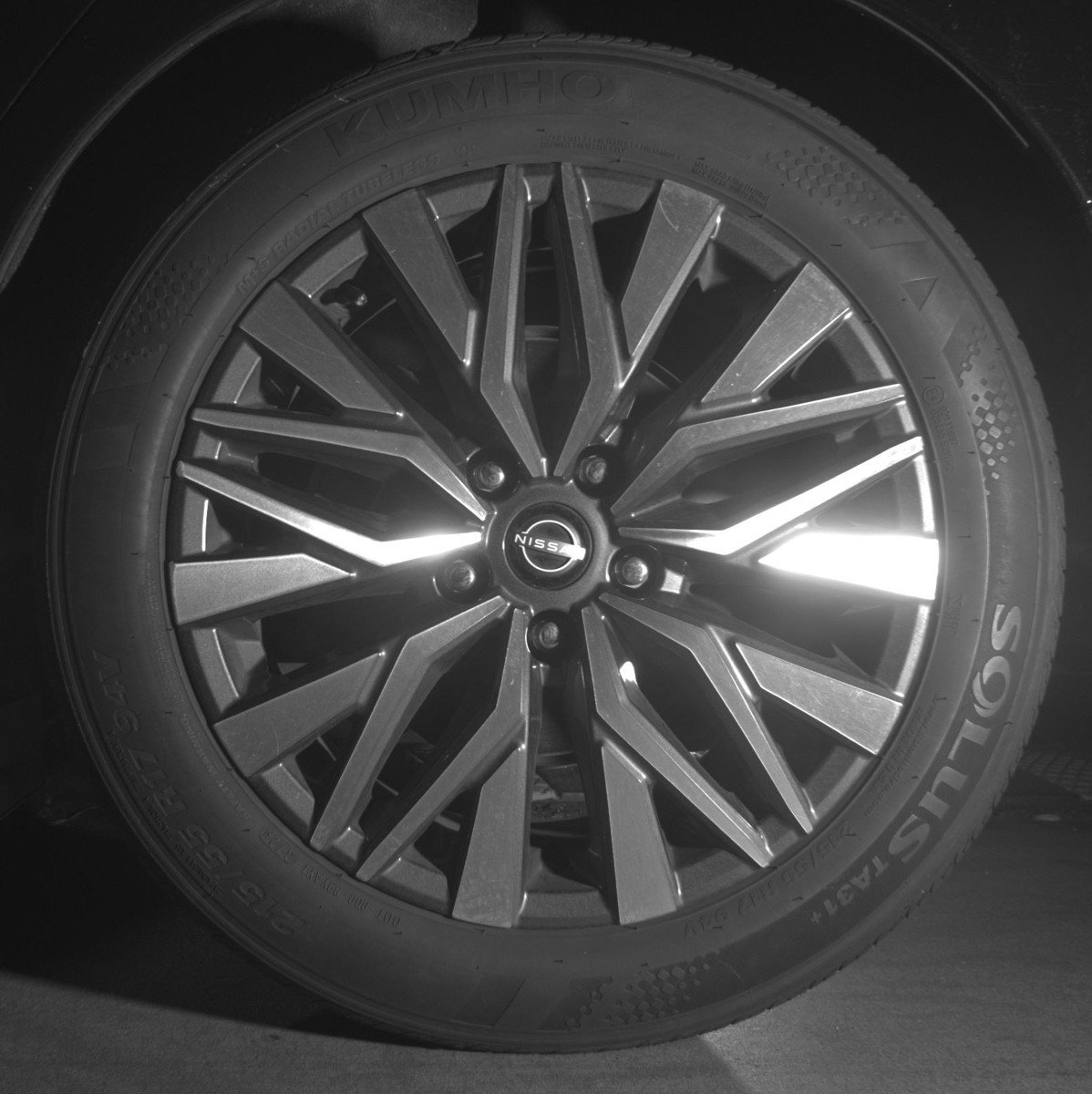 Used 2025 Nissan Altima 2.5 SV image 14