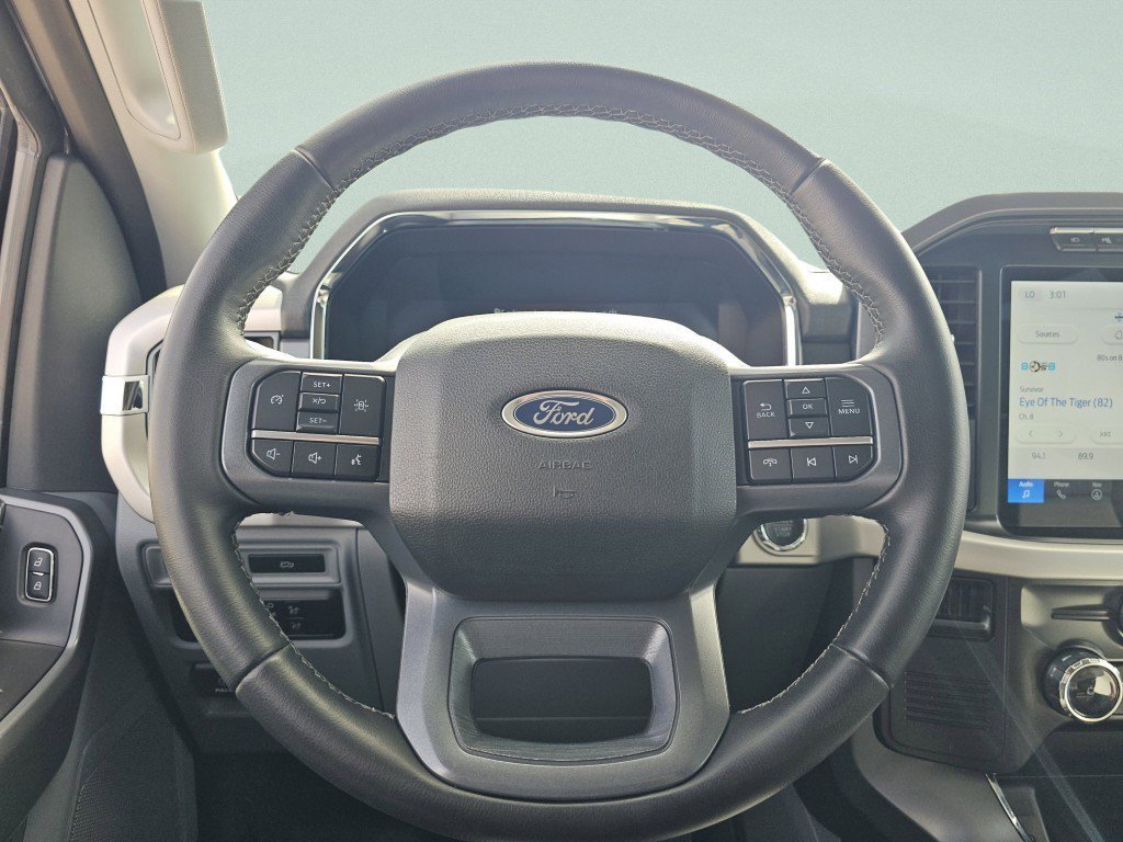 Used 2023 Ford F150 Lightning XLT image 31