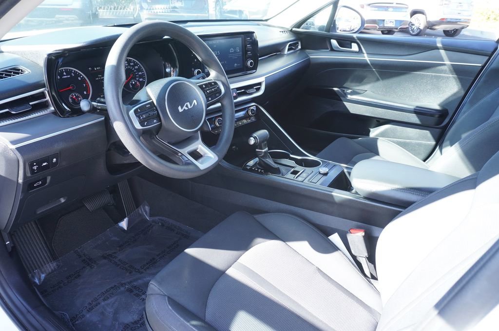 Used 2022 Kia K5 LXS image 16