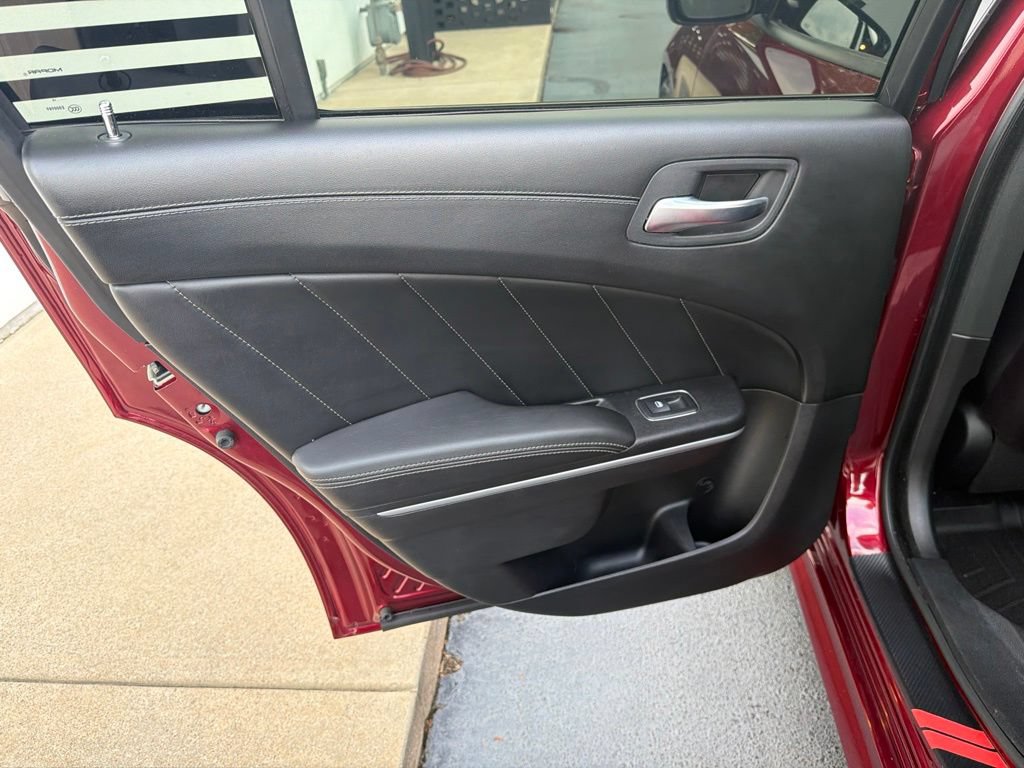 Used 2019 Dodge Charger R/T w/ Plus Group RWD image 35