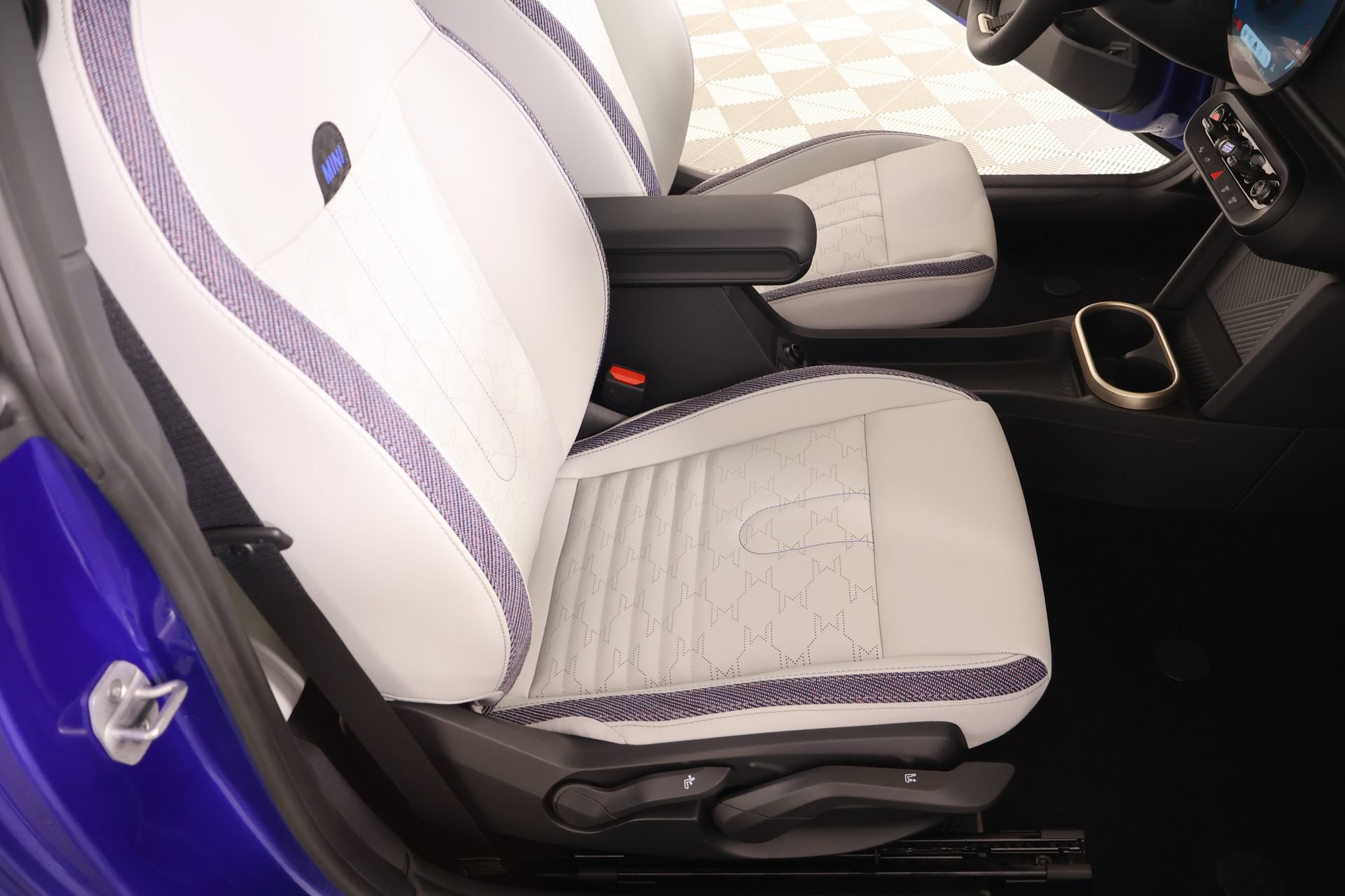 New 2026 MINI Cooper 2-Door Hardtop FWD image 12