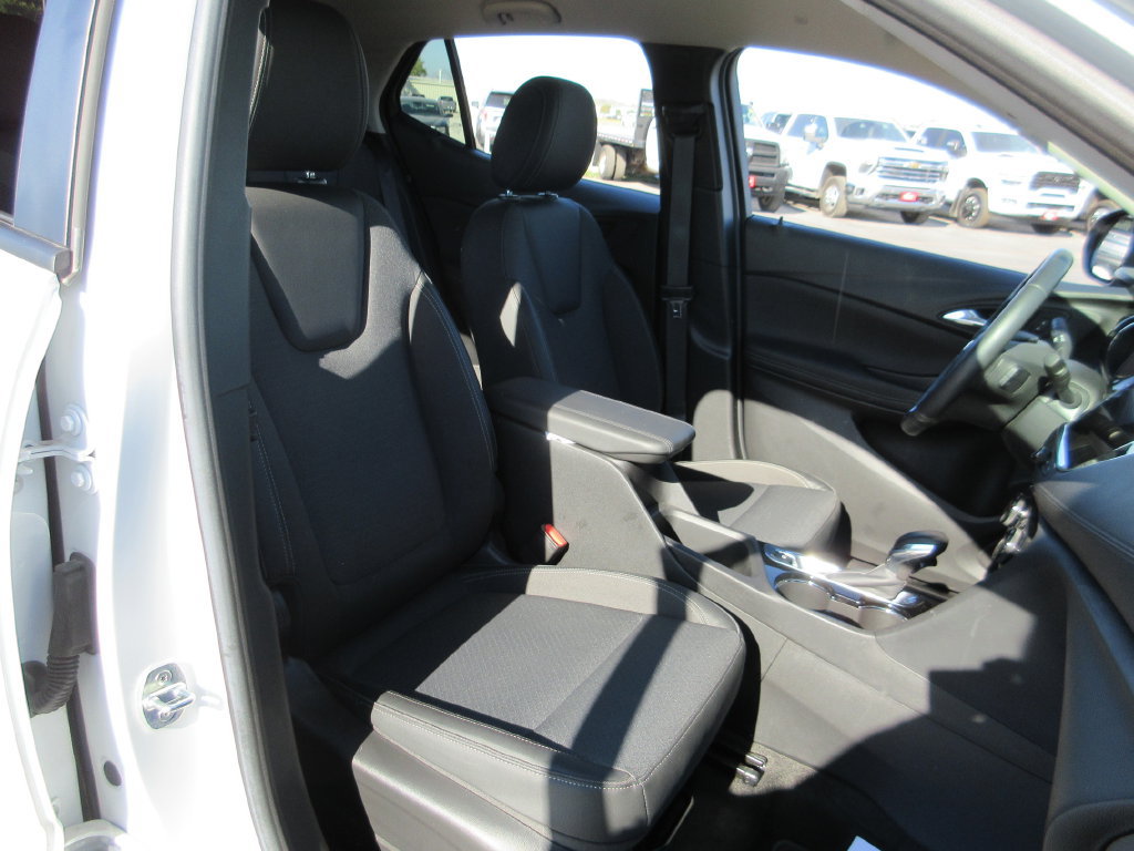 Certified 2021 Buick Encore GX Select w/ Sport Touring Package AWD/4WD image 21