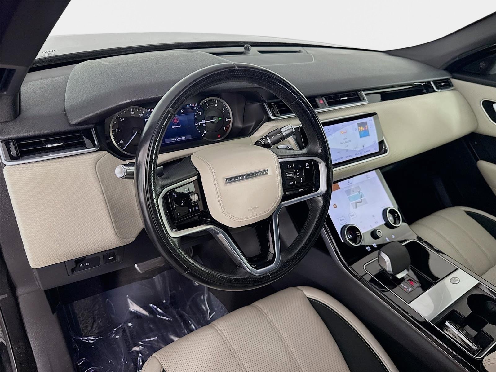 Certified 2022 Land Rover Range Rover Velar R-Dynamic S AWD/4WD image 9