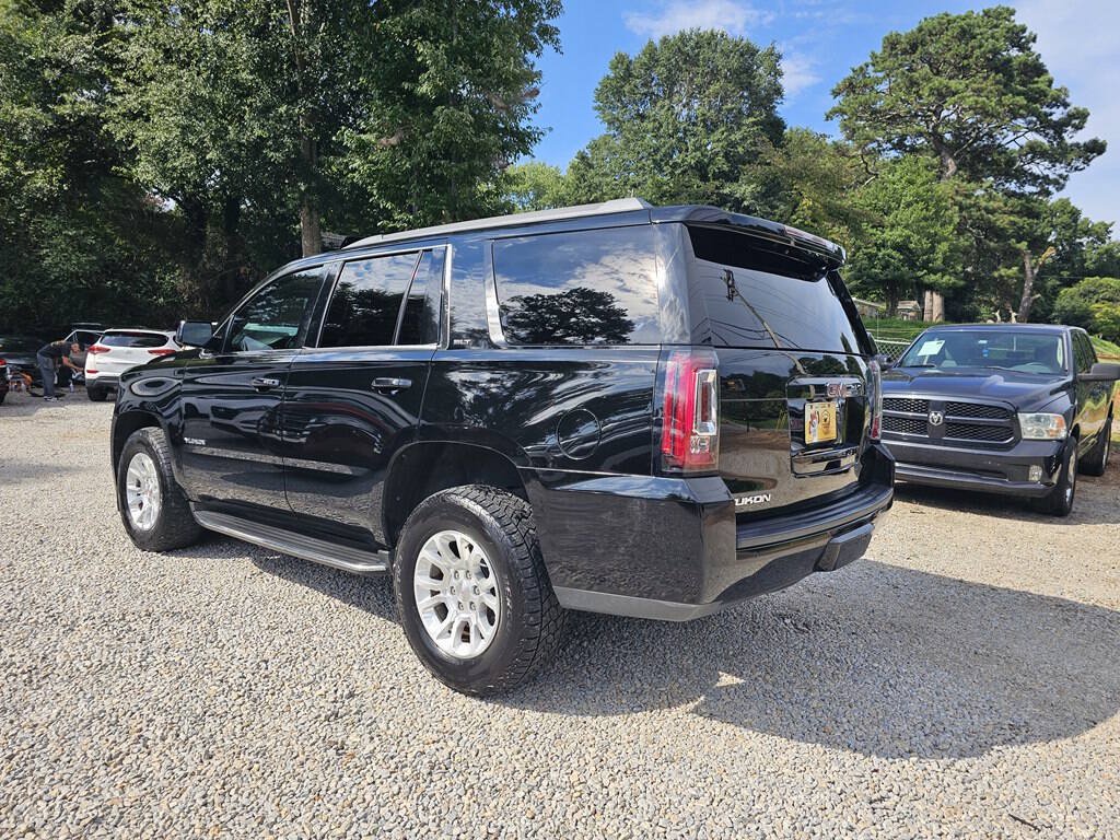 Used 2017 GMC Yukon SLT AWD/4WD image 3
