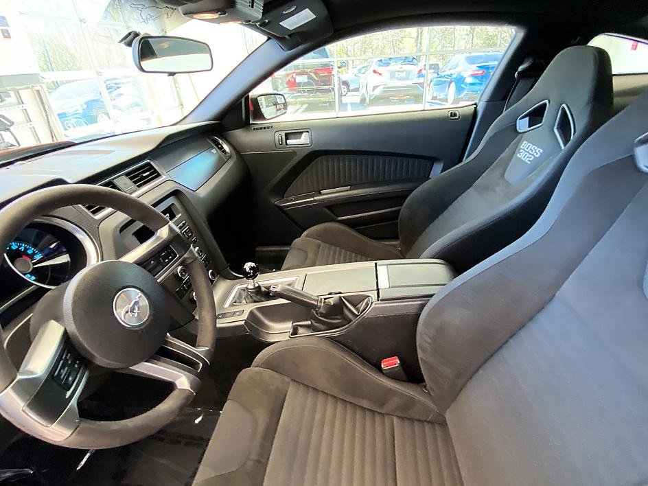 Used 2012 Ford Mustang Boss 302 w/ Boss 302 Accessory Pkg image 10