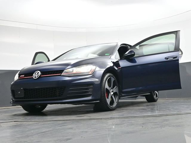 Used 2017 Volkswagen GTI SE FWD image 42