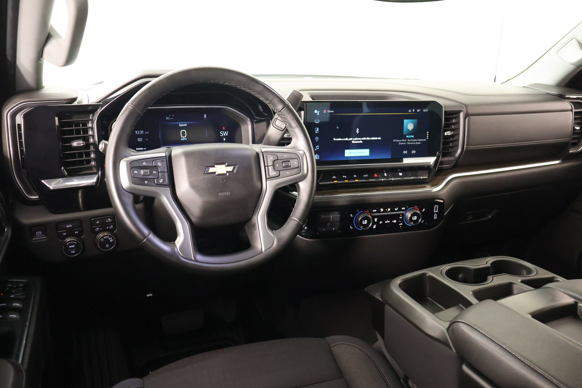 Used 2023 Chevrolet Silverado 1500 LT w/ Safety Package AWD/4WD image 2