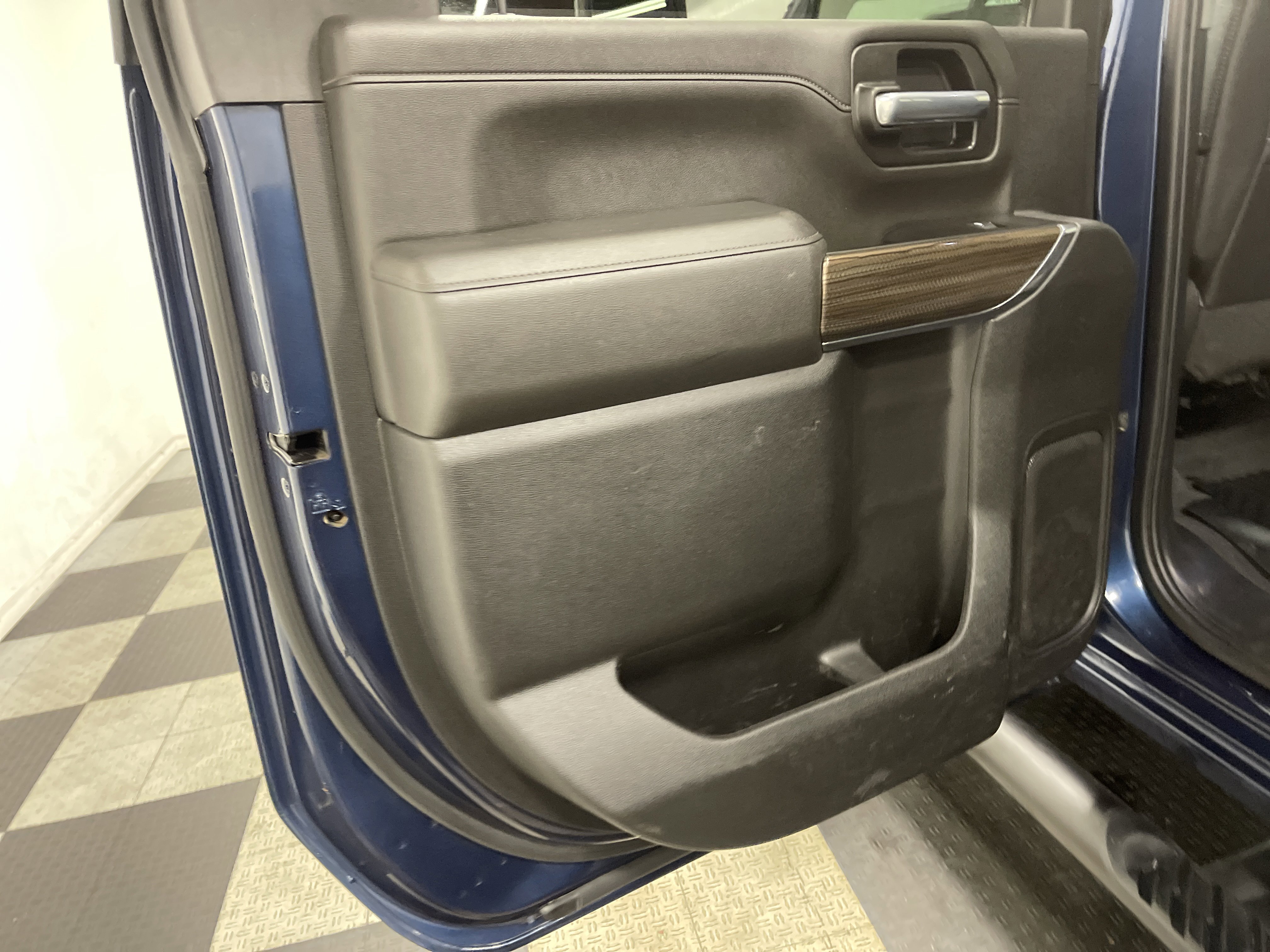 Used 2022 Chevrolet Silverado 2500 LT w/ Z71 Sport Edition AWD/4WD image 15