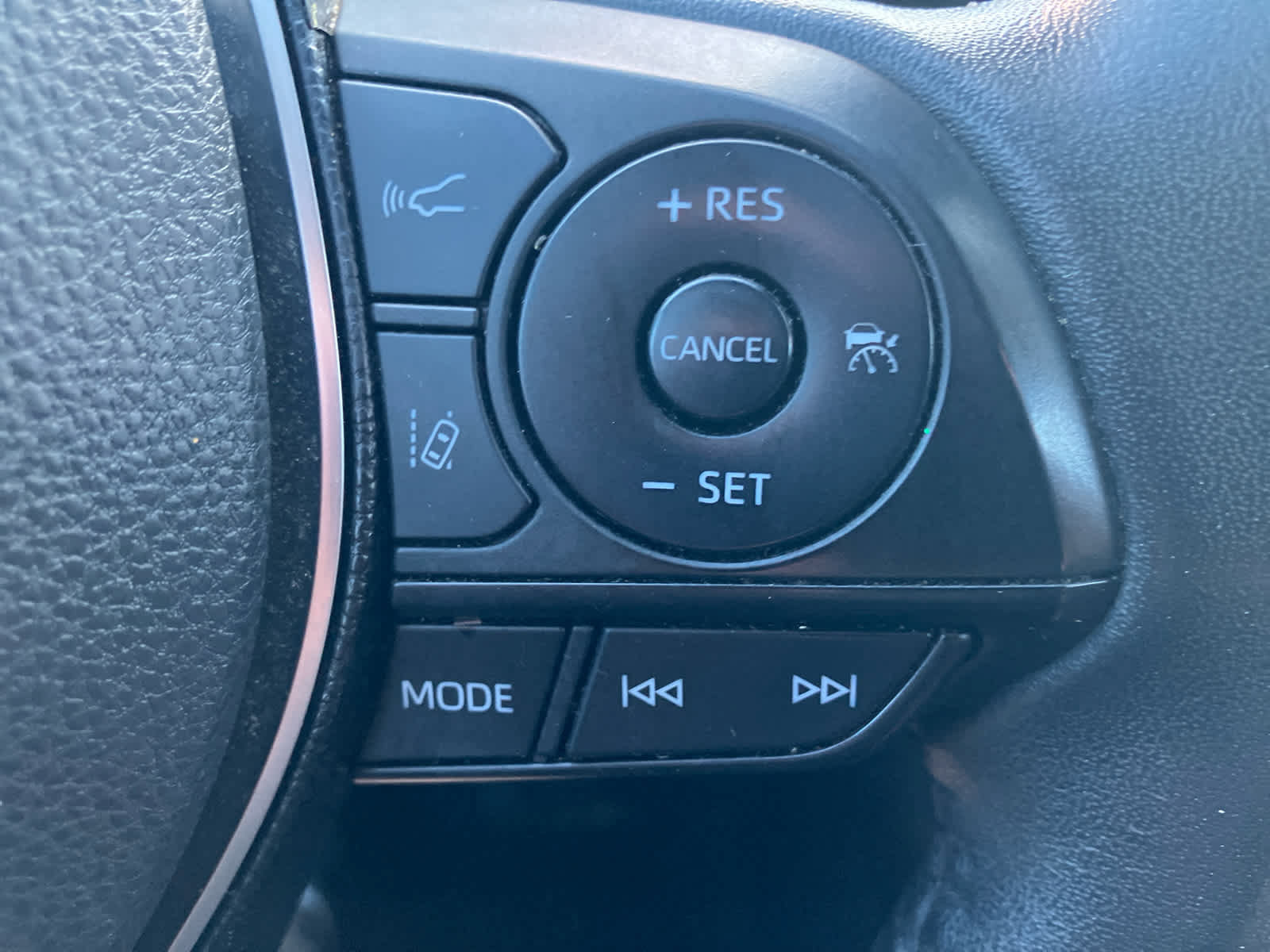 Used 2020 Toyota RAV4 TRD Off-Road AWD/4WD image 18