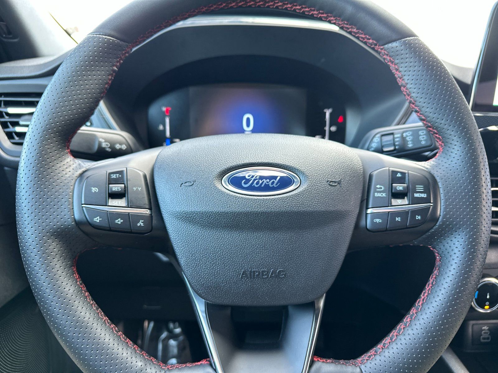 Used 2025 Ford Escape ST-Line Select AWD/4WD image 22