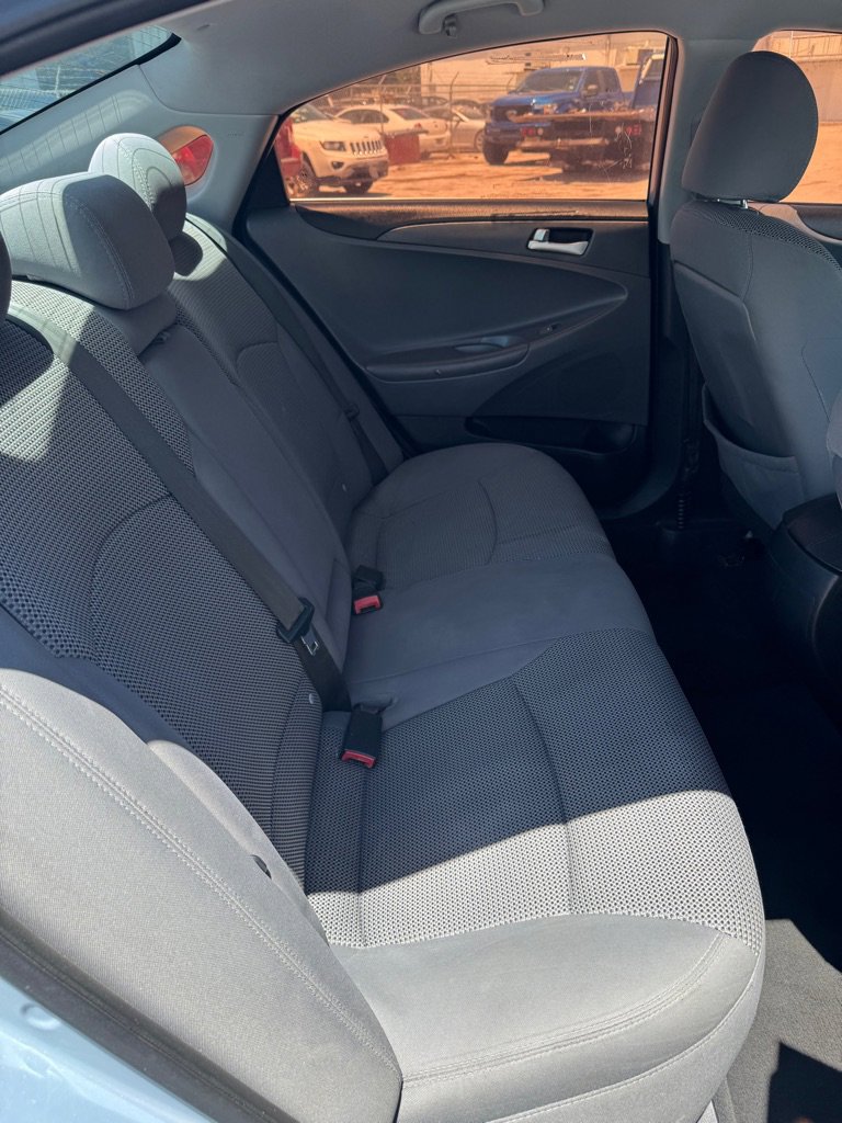 Used 2013 Hyundai Sonata GLS image 11