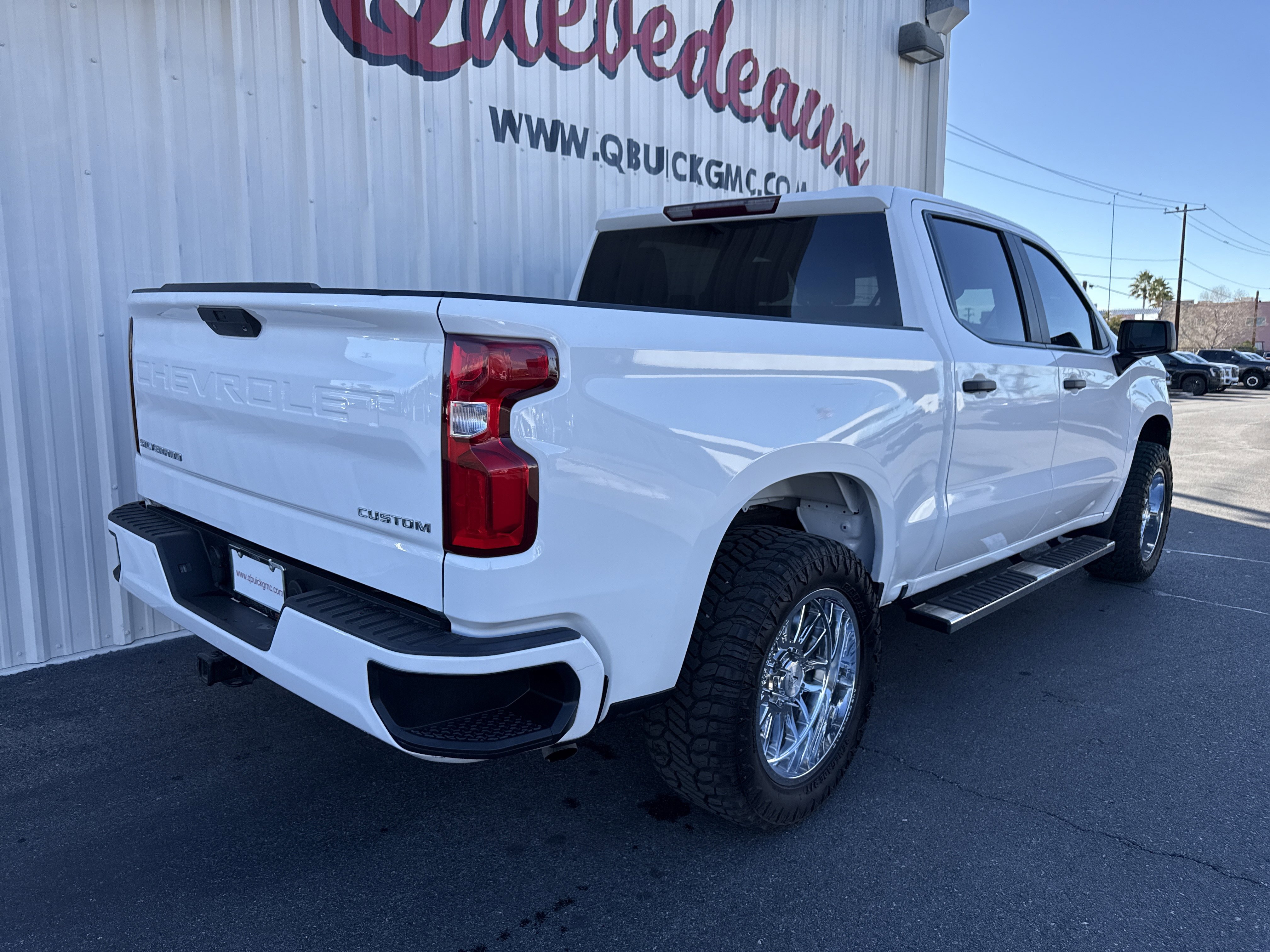 Used 2020 Chevrolet Silverado 1500 Custom w/ Custom Value Package image 38