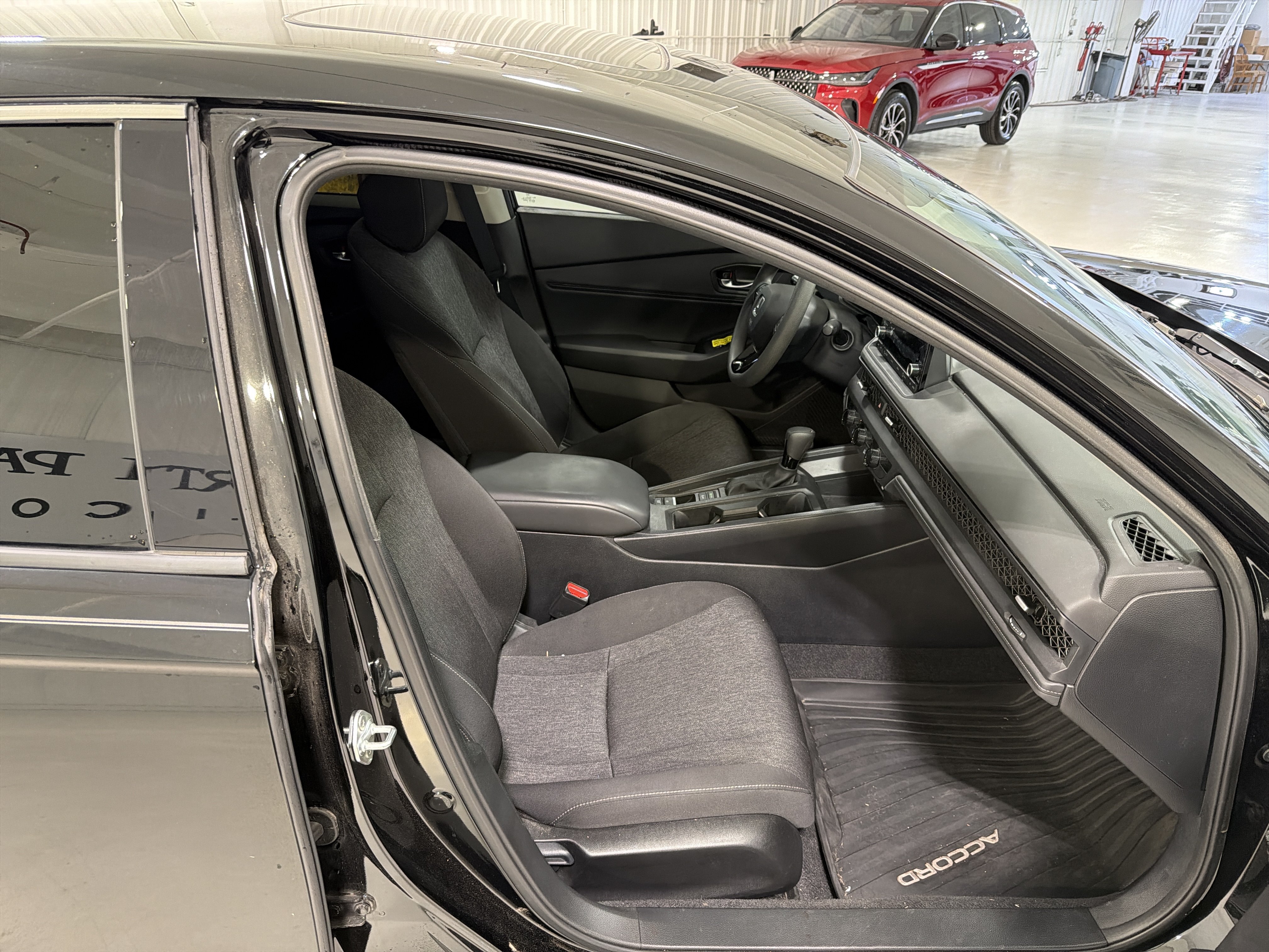 Used 2023 Honda Accord EX image 14