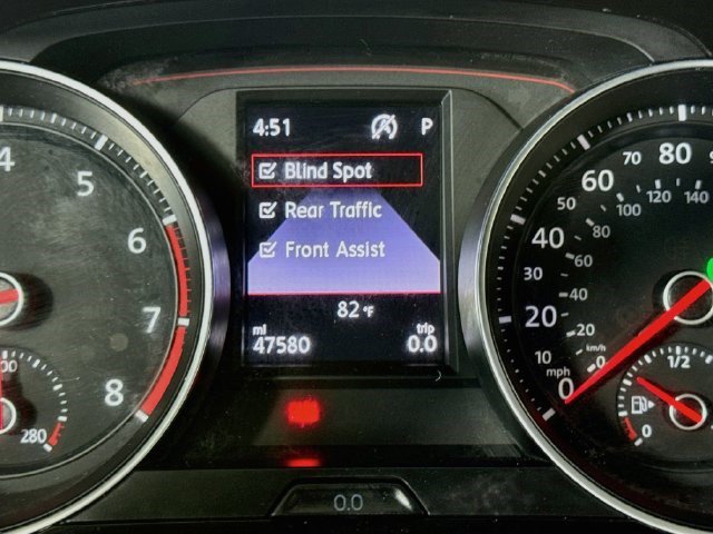 Used 2019 Volkswagen GTI SE FWD image 15