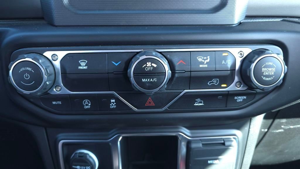 Used 2023 Jeep Wrangler Sport image 30