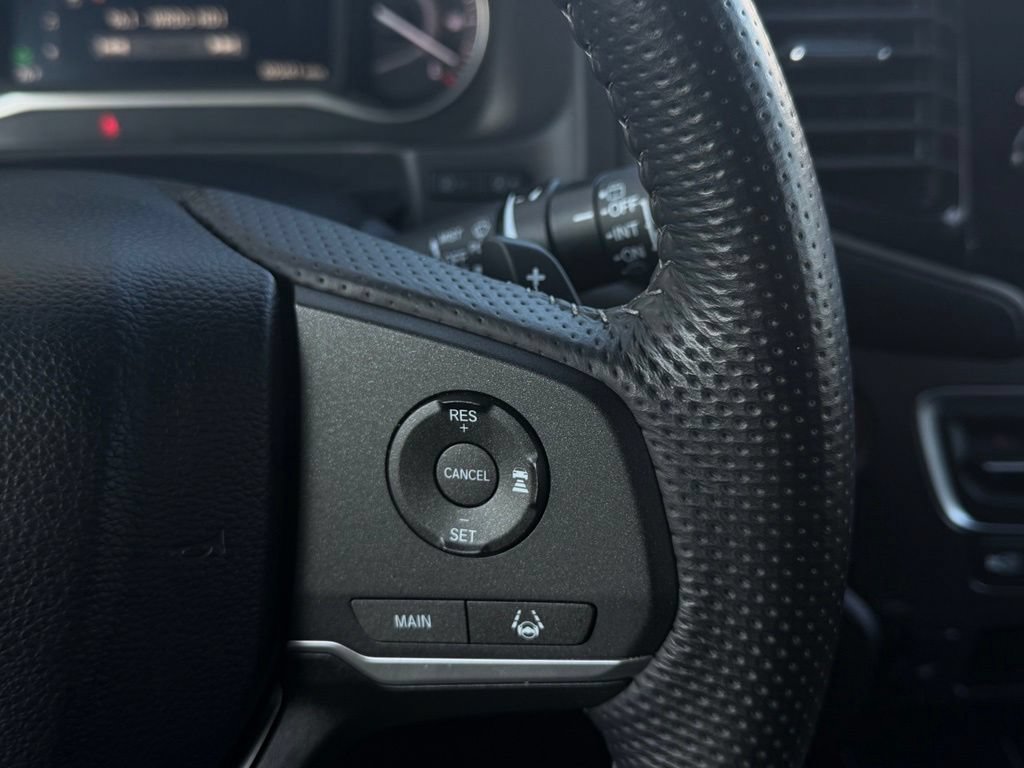Certified 2025 Honda Passport EX-L image 13