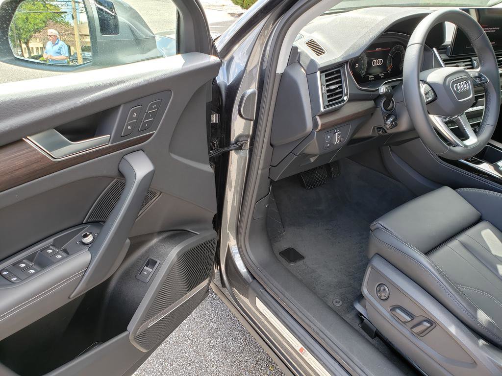 Used 2025 Audi Q5 2.0T Premium Plus image 8