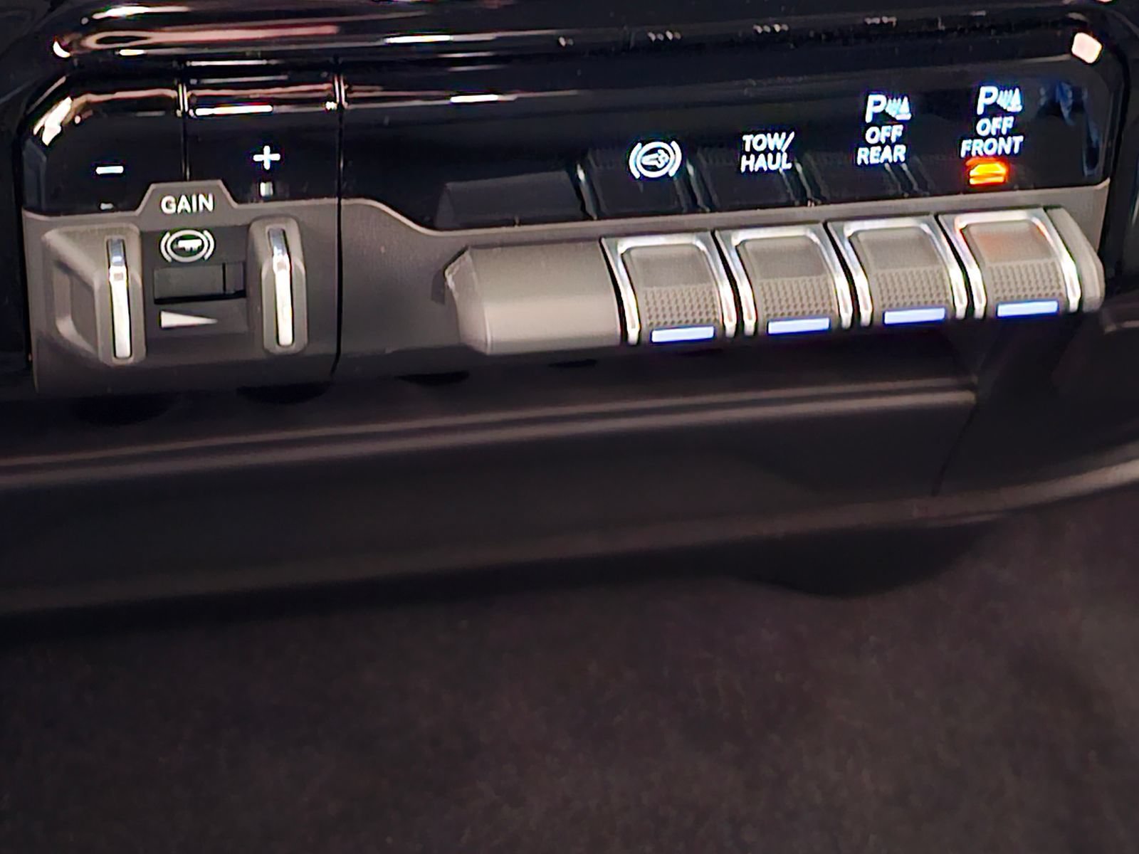 New 2026 RAM 3500 Tradesman AWD/4WD image 27