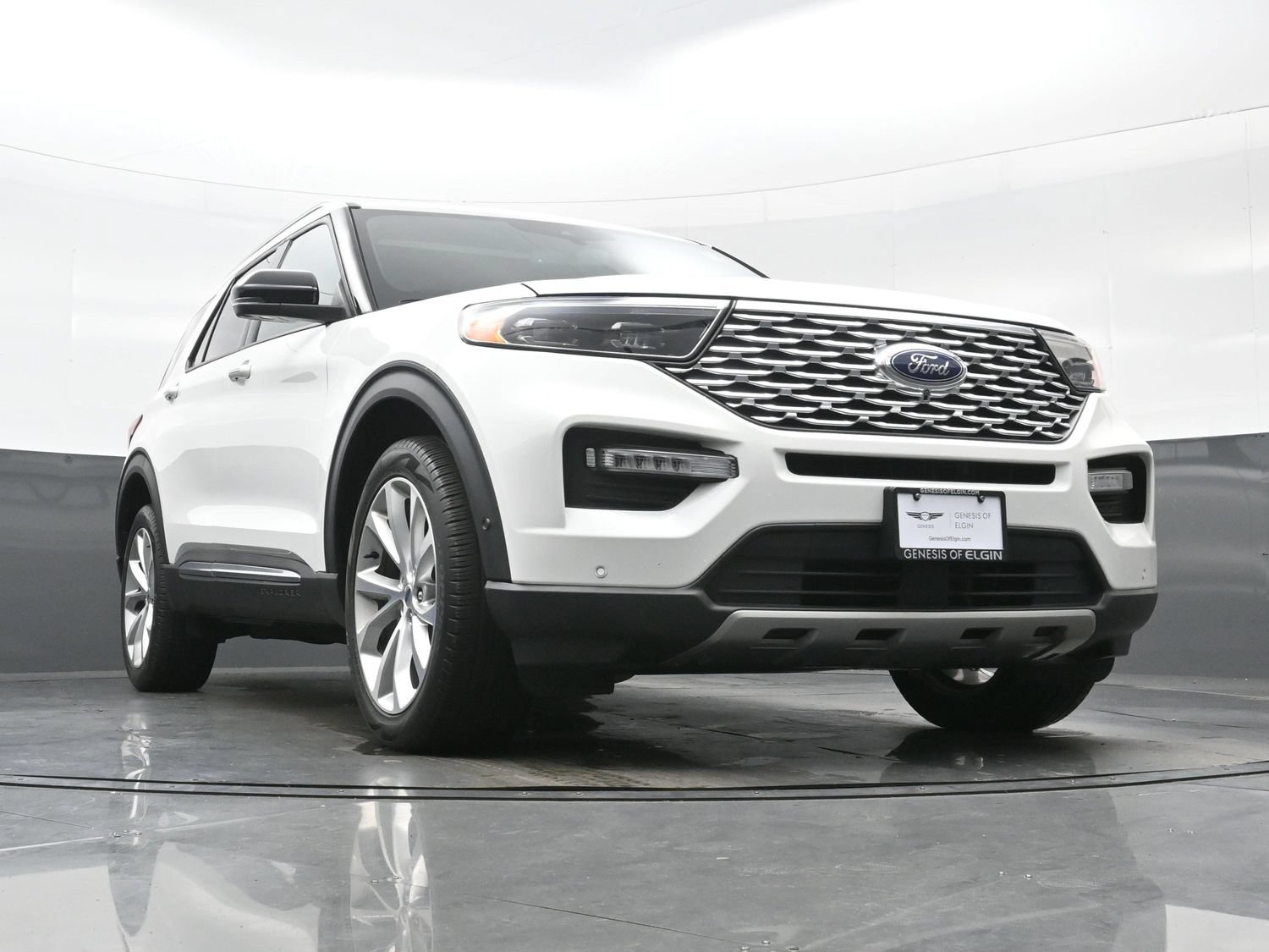 Used 2023 Ford Explorer Platinum AWD/4WD image 35