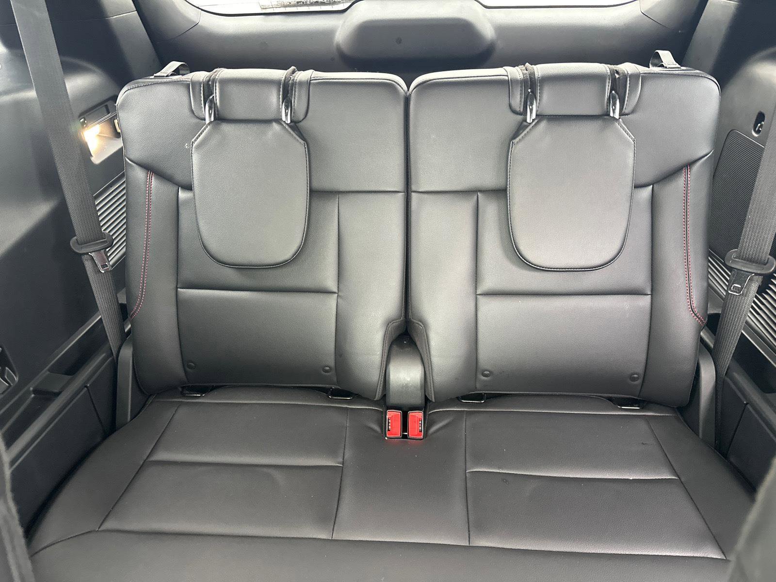 Used 2023 Ford Explorer ST-Line image 17