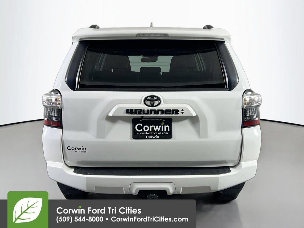 Used 2024 Toyota 4Runner SR5 Premium w/ Moonroof Package AWD/4WD image 13