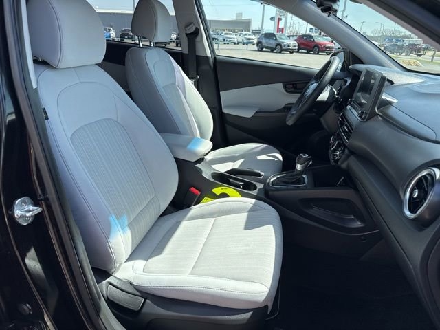 Used 2023 Hyundai Kona SEL w/ Cargo Package FWD image 17