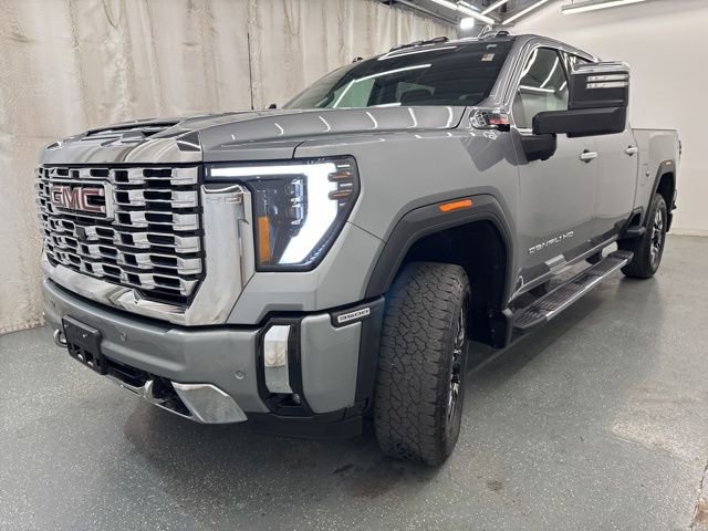 Used 2025 GMC Sierra 3500 Denali w/ LPO, GMC Protection Package image 5