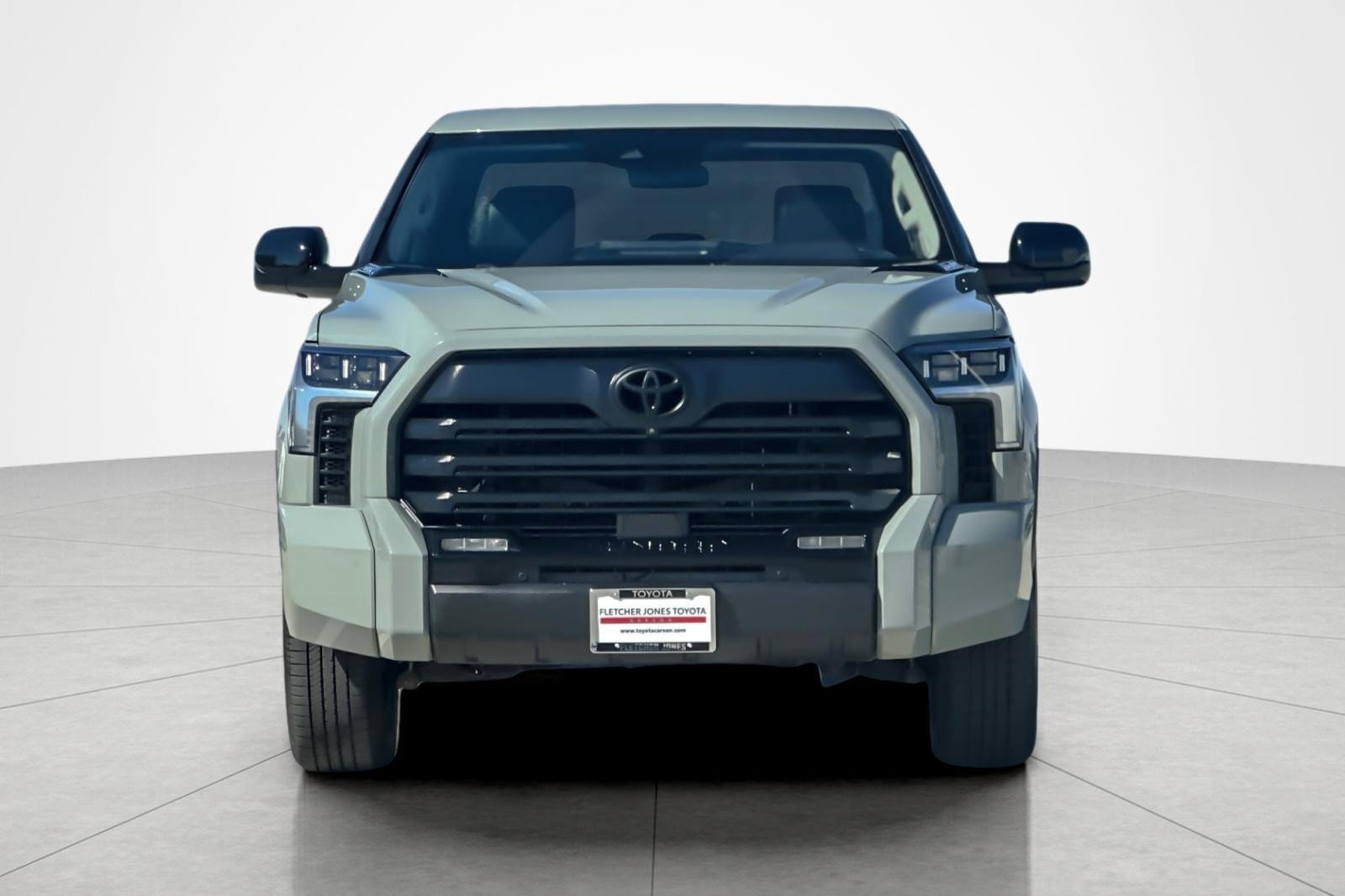 Used 2024 Toyota Tundra Limited AWD/4WD image 8