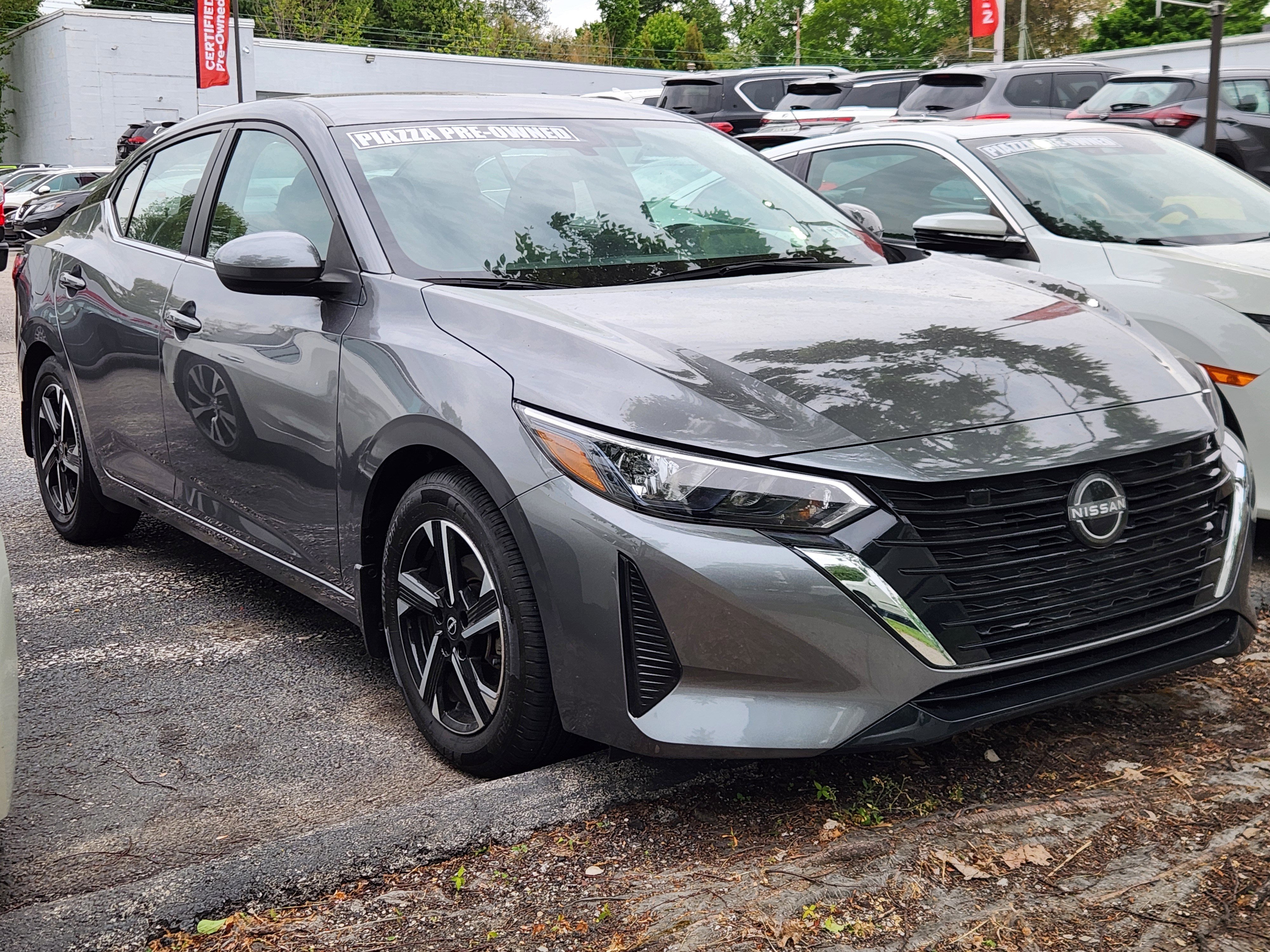 Used 2024 Nissan Sentra SV FWD image 1