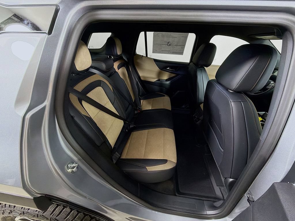 New 2027 Chevrolet Equinox ACTIV w/ Safety and Technology Package AWD/4WD image 23